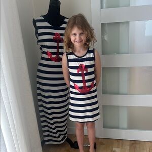 Mommy and me Dresses Small and girls 6-8
